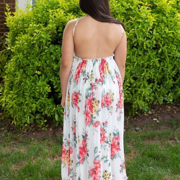 Dressday Floral Maxi Dress With Back Out - Picture 14 of 14